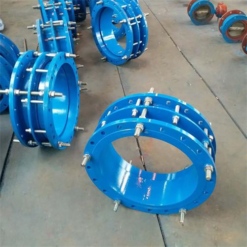 伸縮器是泵，閥門，管道等設備與管